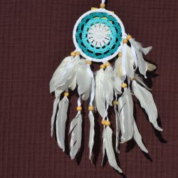 Dr�mmefanger med farvet blomst