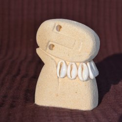 R�gelsesholdere - Sumba sandstensfigurer