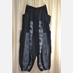 Buks med lommer og snore